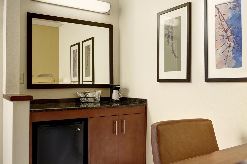 Hyatt Place Sarasota/Bradenton Екстериор снимка